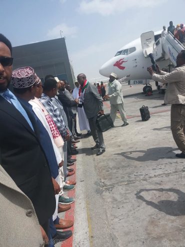 Delegation from Somaliland Mogadishu Airport