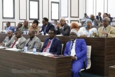 FGS Parliament session, male and female MPs