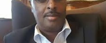 Somali male Member of Parliament, Nuur Iidow Beyle