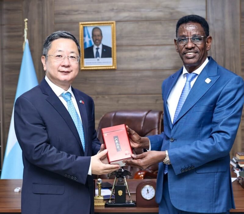 Minister Fartaag Chinese ambassador