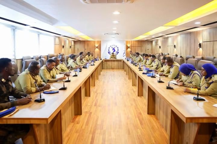 Police Mogadishu Meeting