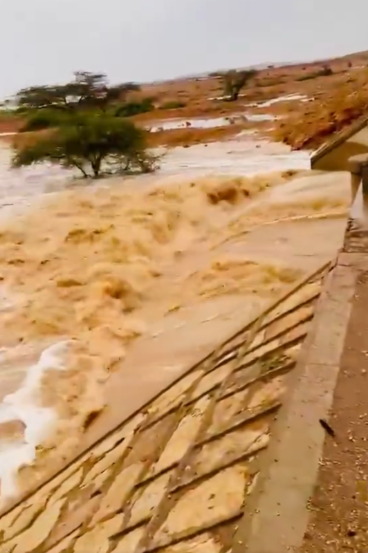 Laascaanood bridge rain