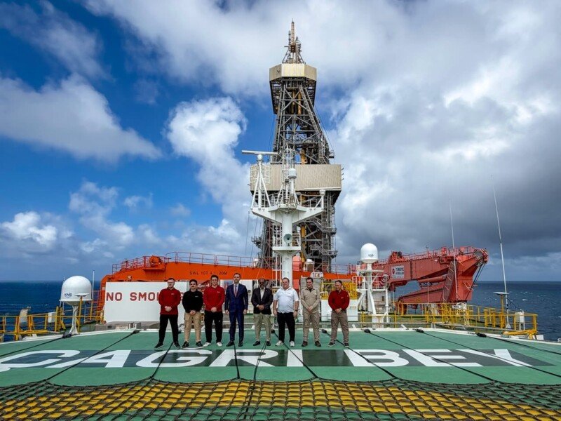 PS HSM visit drilling boat